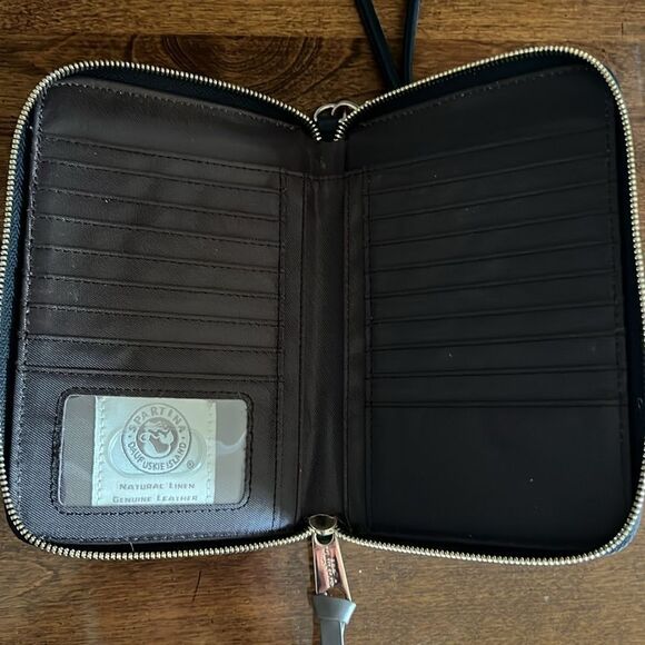 SPARTINA‎ Lorelei Black Taupe Leather & Canvas Mid Sized Wallet/Wristlet A18